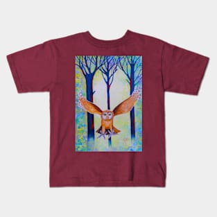 Barn Owl in flight Kids T-Shirt